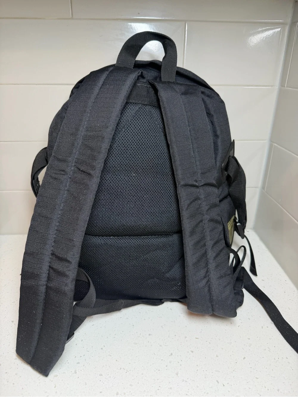 Canon Deluxe Backpack 200EG Rugged Camera Lens Bag black olive green